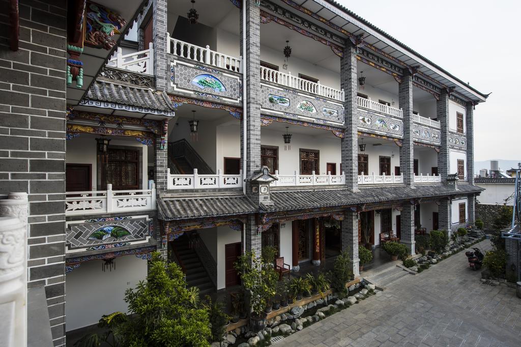 Yinfeng Hotel ต้าหลี่ ภายนอก รูปภาพ