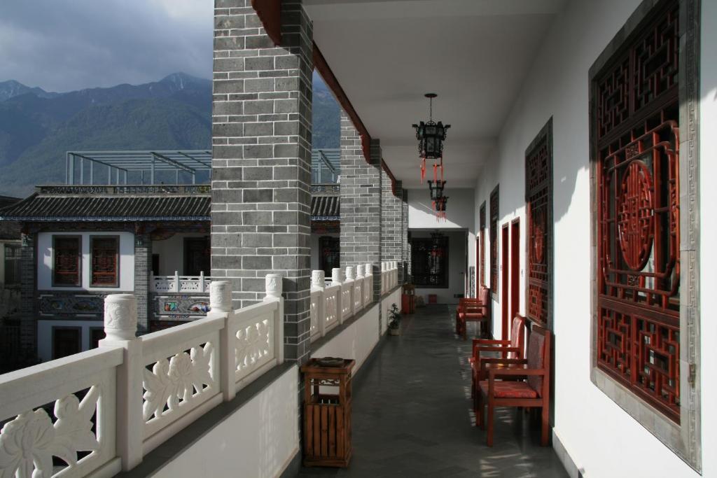 Yinfeng Hotel ต้าหลี่ ภายนอก รูปภาพ