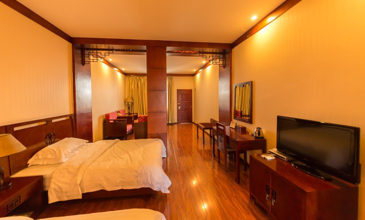 Yinfeng Hotel ต้าหลี่ ภายนอก รูปภาพ