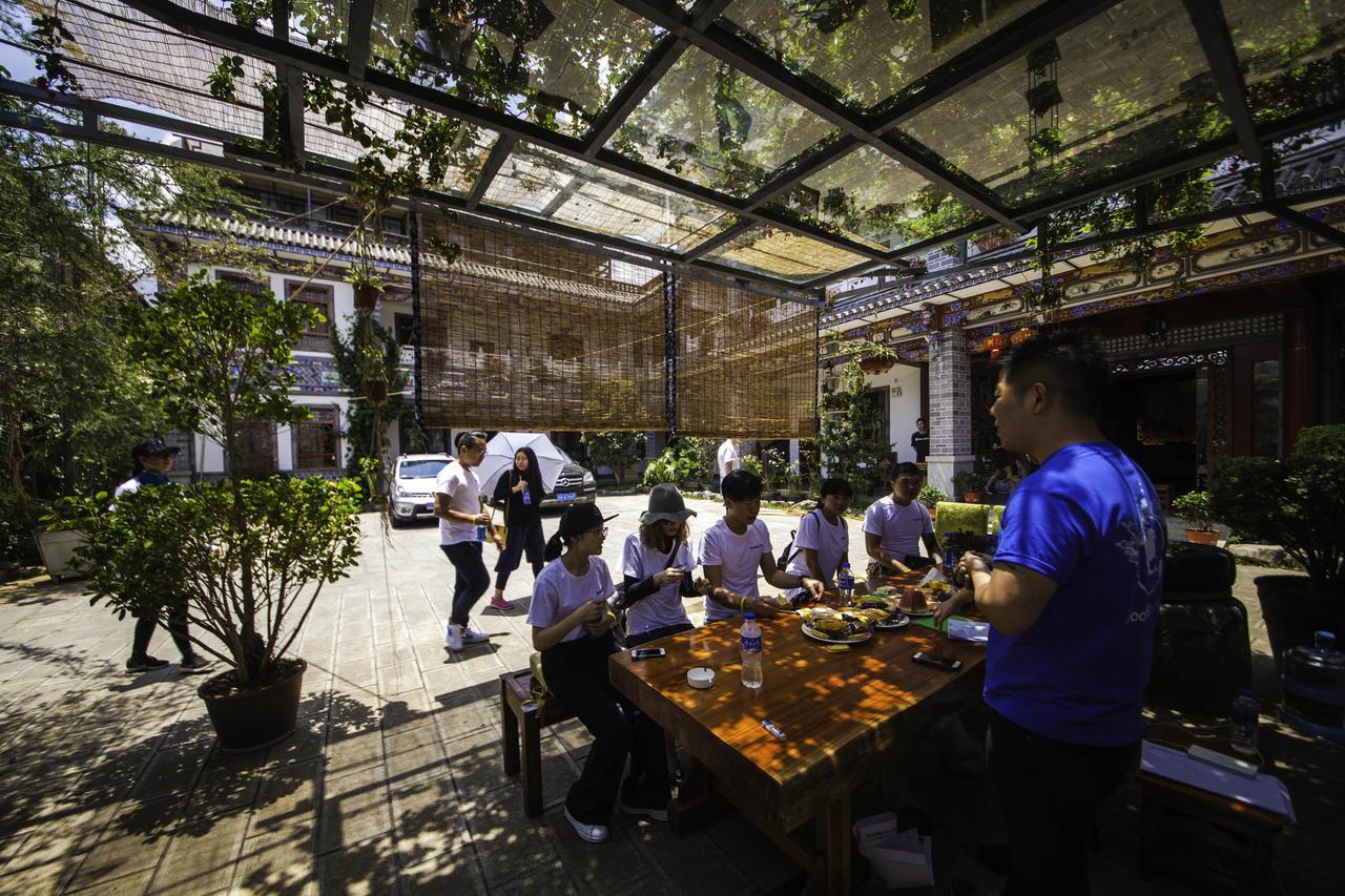 Yinfeng Hotel ต้าหลี่ ภายนอก รูปภาพ
